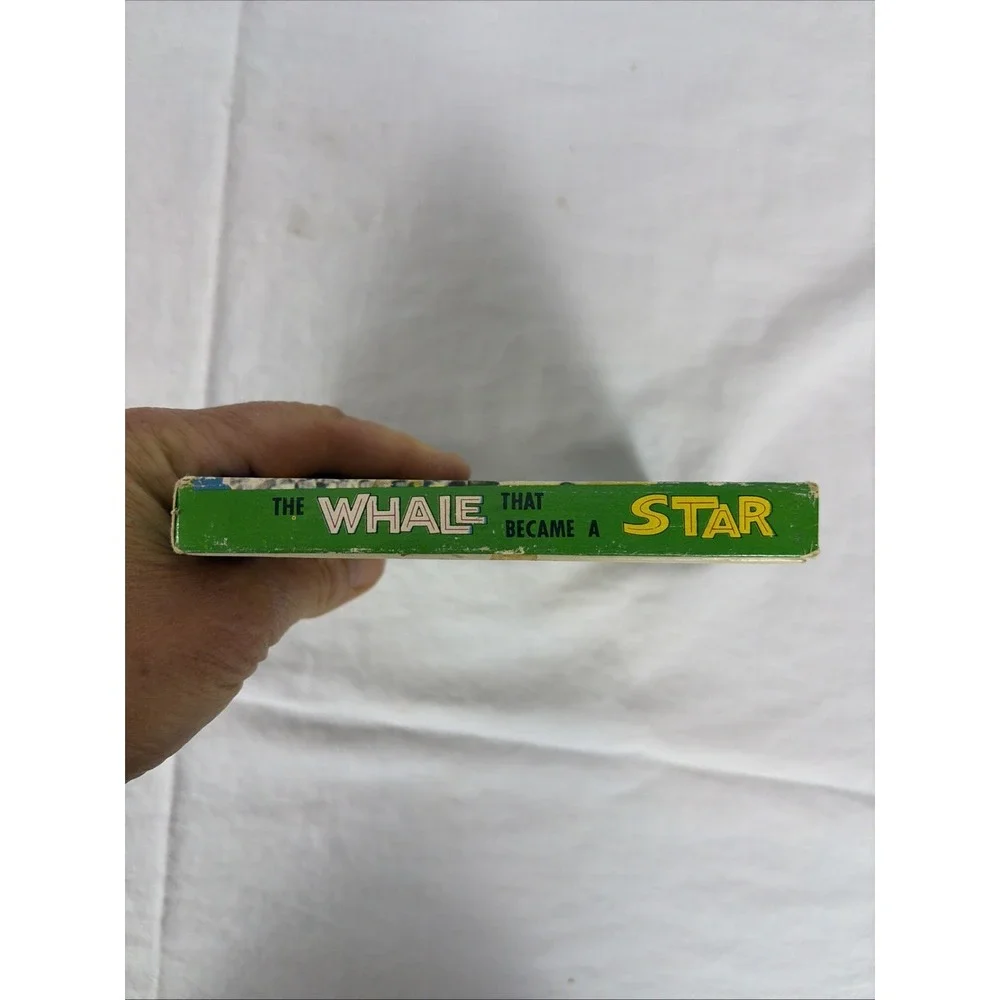 1961 Castle Films No. 659 - THE WHALE THAT BECAME A STAR 8mm Film